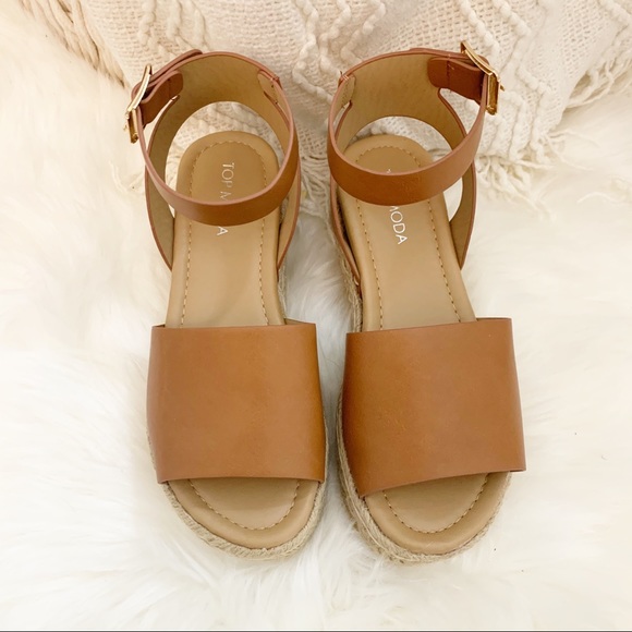 NEW Sami Platform Sandal- in Tan - Picture 4 of 6
